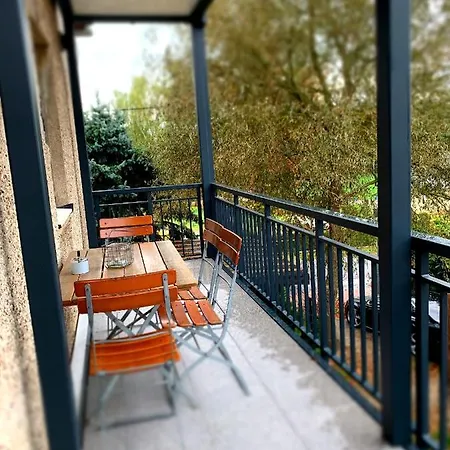 Apartamento Ferienwohnung „zum Schlossblick“ *